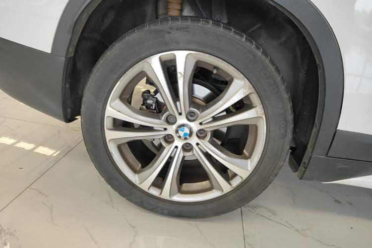 Used BMW X1 2018 xDrive20Li Luxury Edition Right Rear Wheel Hub