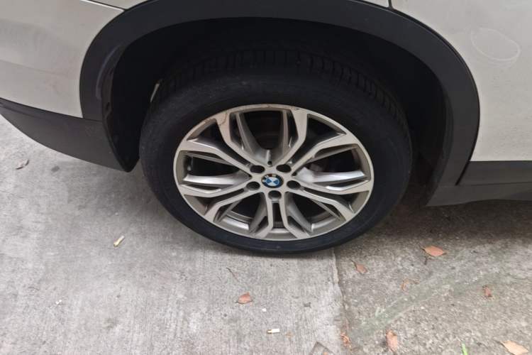 Used BMW X1 2018 sDrive20Li Leading Model Right Rear Wheel Hub