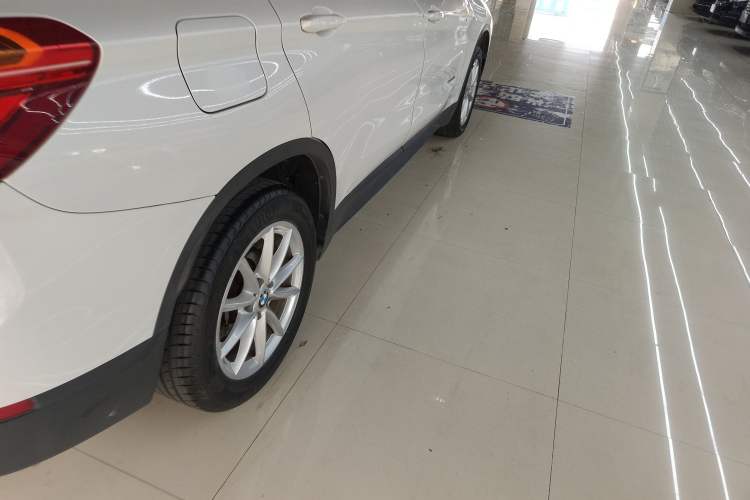 Used BMW X1 2018 sDrive18Li Fashion Model Right Rear Wheel Hub