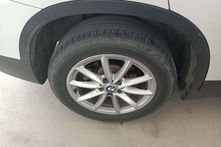 Used BMW X1 2018 sDrive18Li Fashion Model Right Rear Wheel Hub