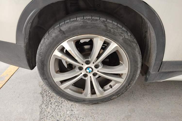Used BMW X1 2018 sDrive18Li Luxury Model Right Rear Wheel Hub