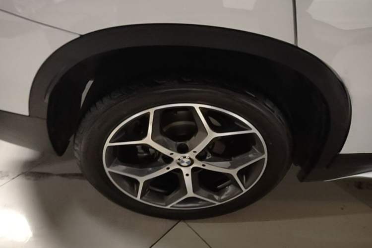 Used BMW X1 2018 xDrive20Li Luxury Edition Right Rear Wheel Hub