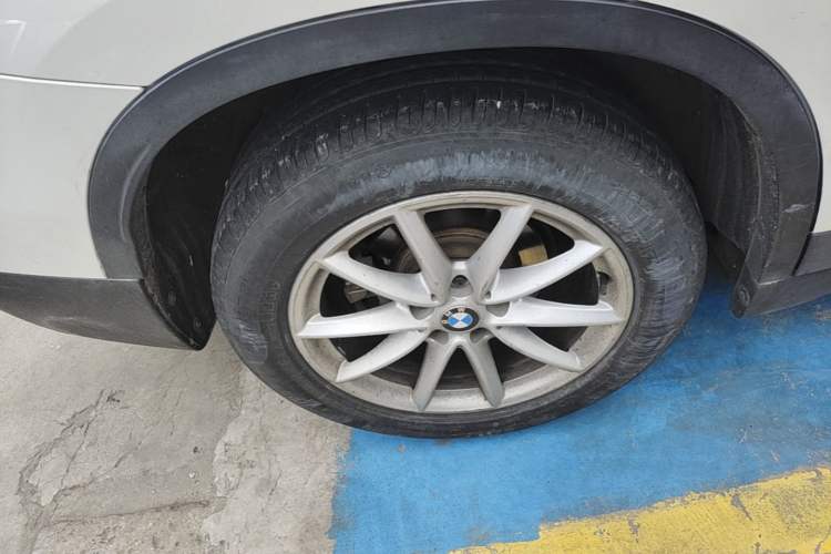 Used BMW X1 2018 sDrive18Li Fashion Model Right Rear Wheel Hub