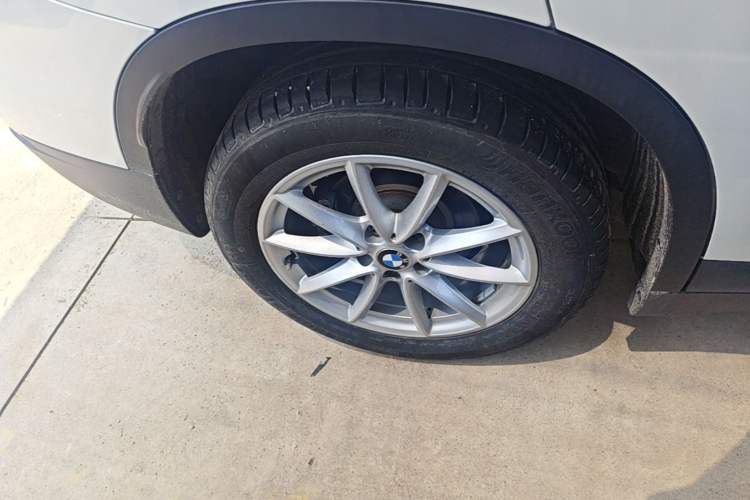 Used BMW X1 2018 sDrive18Li Fashion Model Right Rear Wheel Hub