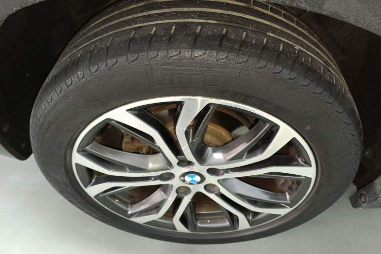 Used BMW X1 2018 sDrive20Li Leading Model Right Rear Wheel Hub