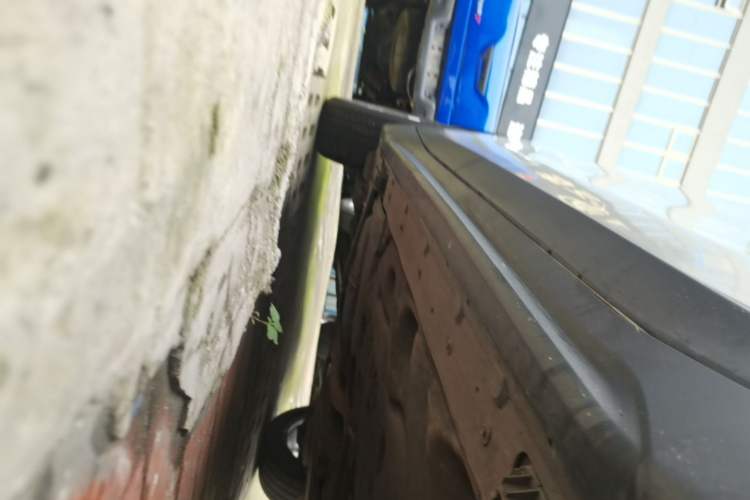 Used BMW X1 2018 sDrive20Li Leading Model Right Side Sill