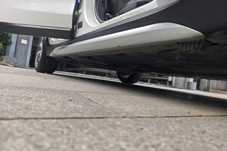 Used BMW X1 2018 sDrive18Li Luxury Model Right Side Sill