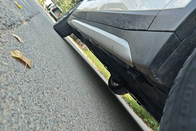 Used BMW X1 2018 sDrive18Li Luxury Model Right Side Sill
