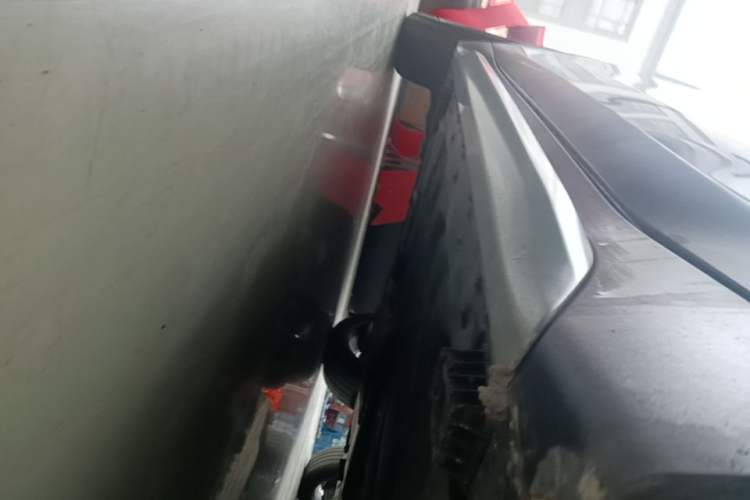 Used BMW X1 2018 sDrive18Li Luxury Model Right Side Sill