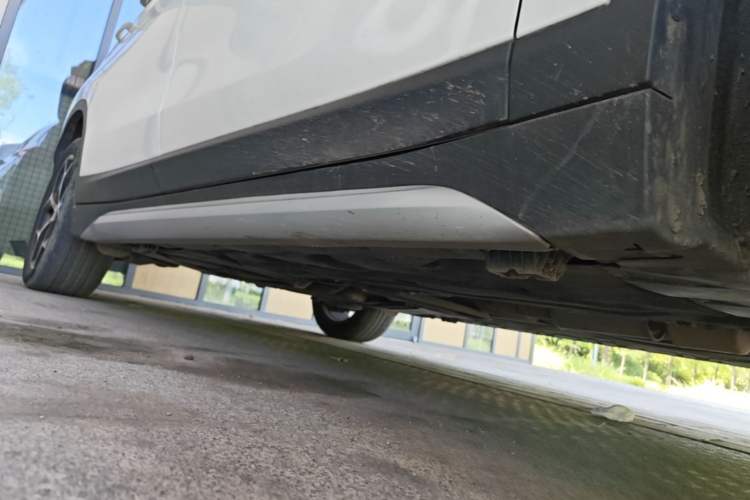 Used BMW X1 2018 xDrive20Li Luxury Edition Right Side Sill