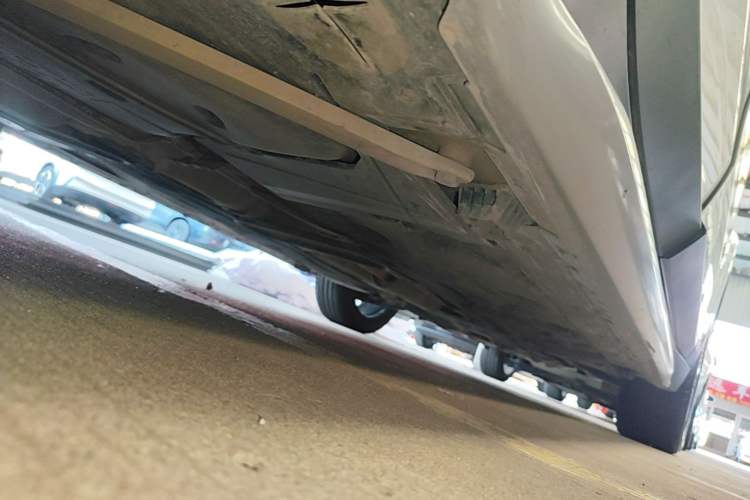 Used BMW X1 2018 sDrive18Li Luxury Model Right Side Sill
