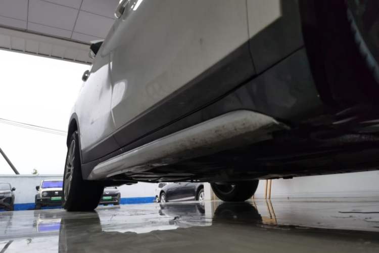 Used BMW X1 2018 sDrive18Li Luxury Model Right Side Sill