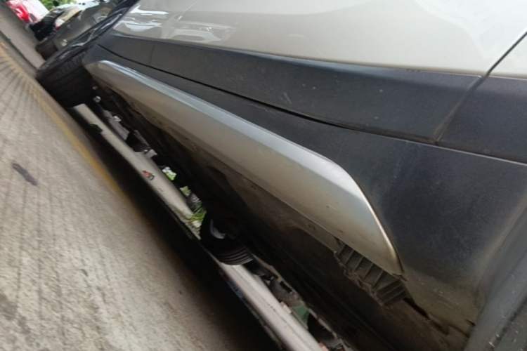 Used BMW X1 2018 xDrive20Li Luxury Edition Right Side Sill
