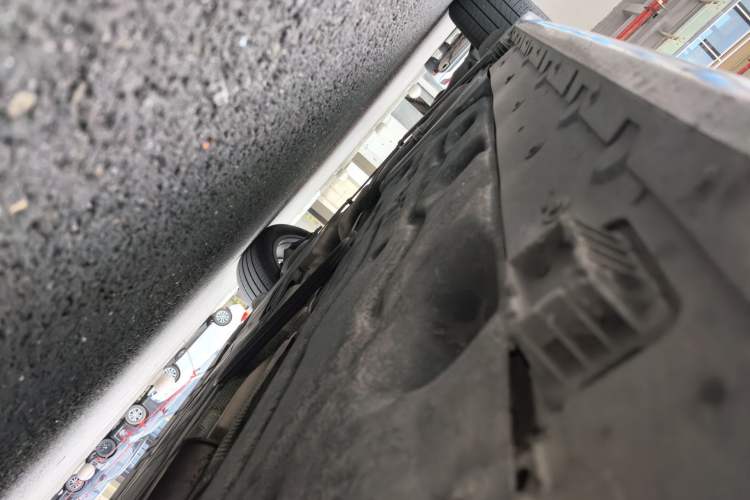 Used BMW X1 2018 sDrive18Li Luxury Model Right Side Sill