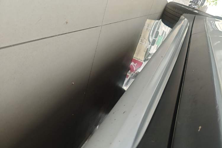 Used BMW X1 2018 sDrive18Li Luxury Model Right Side Sill