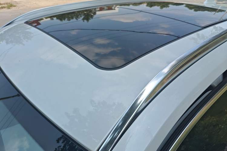 Used BMW X1 2018 sDrive18Li Luxury Model Roof