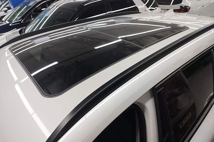 Used BMW X1 2018 sDrive18Li Luxury Model Roof