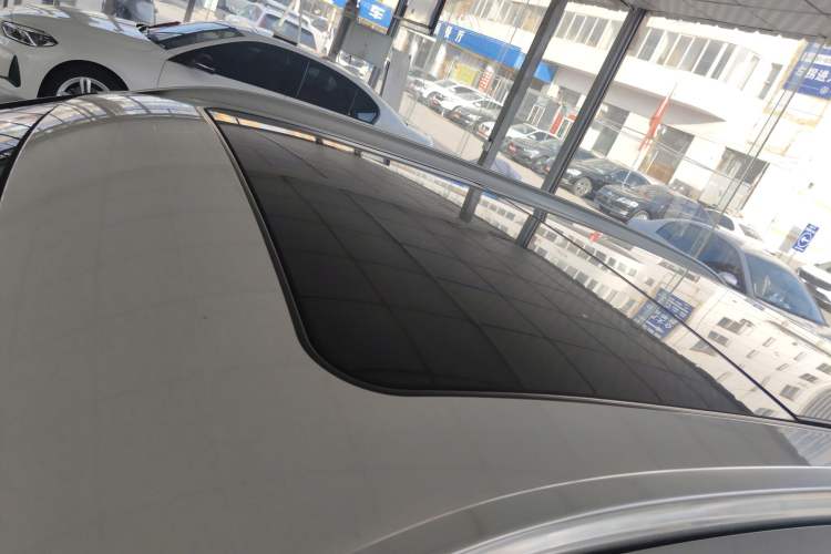 Used BMW X1 2018 sDrive18Li Luxury Model Roof
