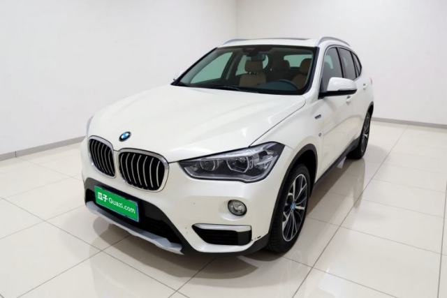 BMW X1 2018 sDrive18Li Luxury Model с пробегом