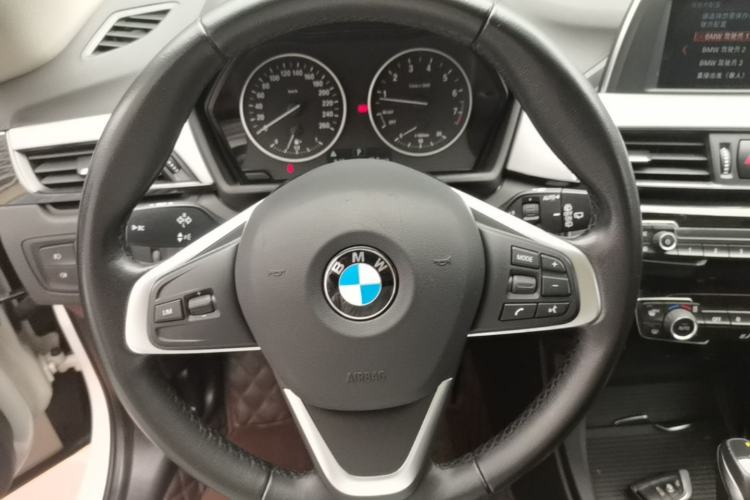 Used BMW X1 2018 sDrive20Li Leading Model Steering Wheel