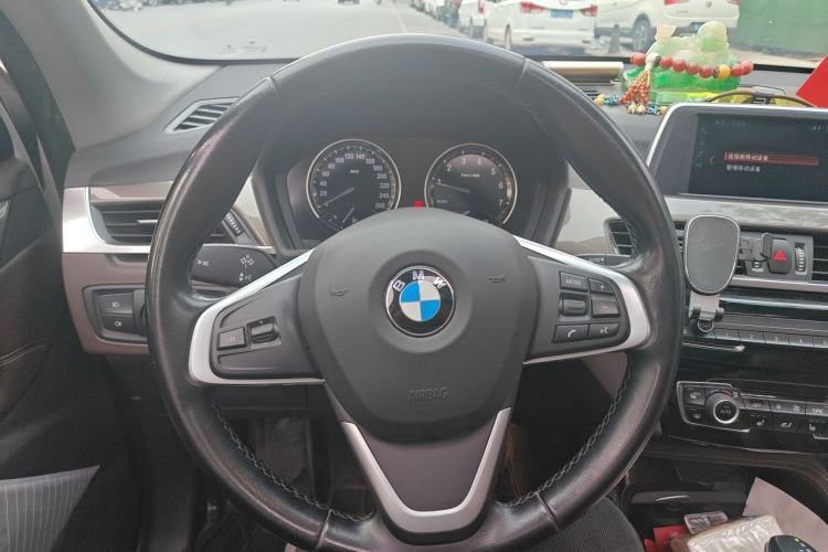 Used BMW X1 2018 sDrive18Li Luxury Model Steering Wheel