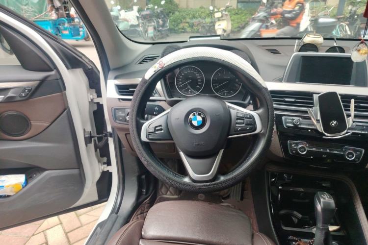 Used BMW X1 2018 sDrive18Li Luxury Model Steering Wheel
