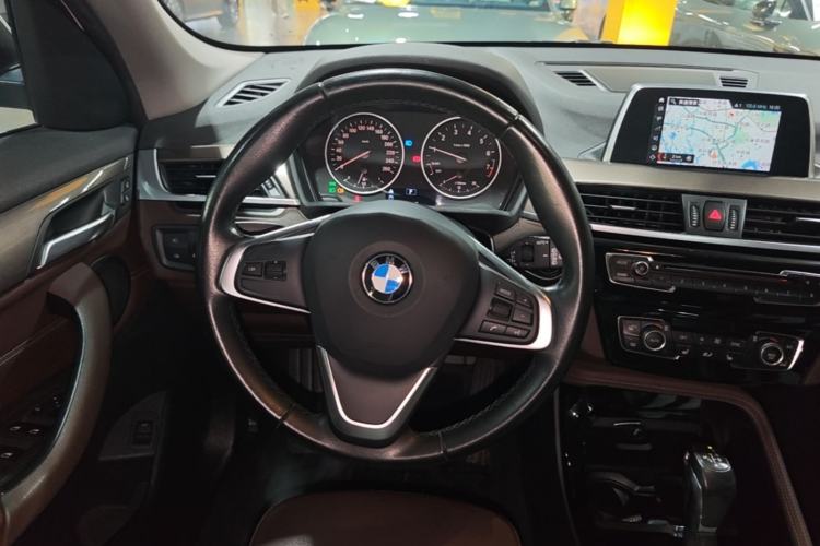 Used BMW X1 2018 xDrive20Li Luxury Edition Steering Wheel