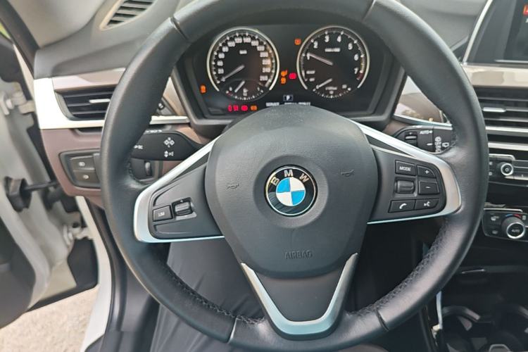 Used BMW X1 2018 sDrive18Li Luxury Model Steering Wheel
