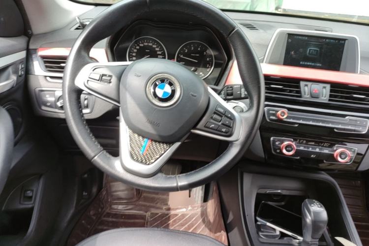 Used BMW X1 2018 sDrive20Li Leading Model Steering Wheel
