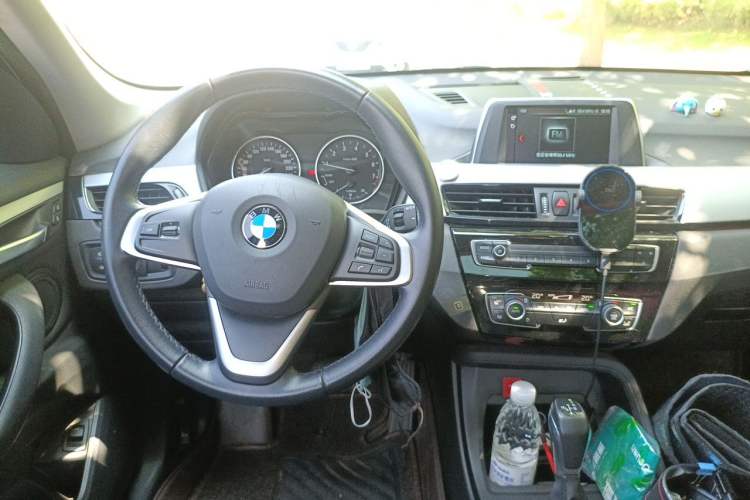 Used BMW X1 2018 sDrive20Li Leading Model Steering Wheel