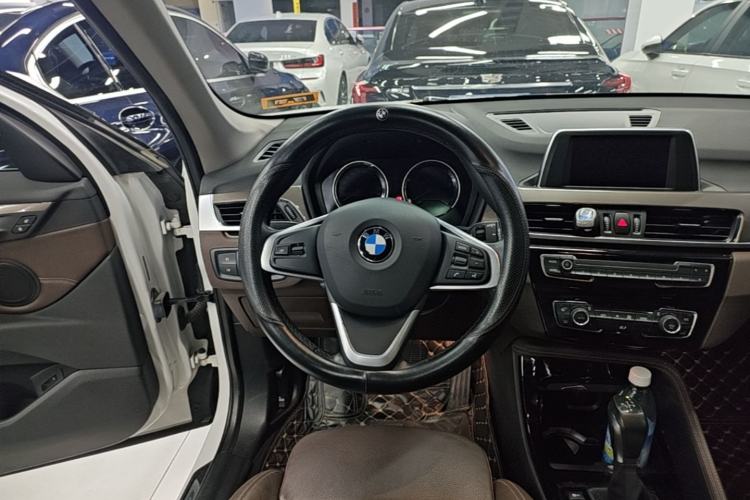 Used BMW X1 2018 sDrive18Li Luxury Model Steering Wheel