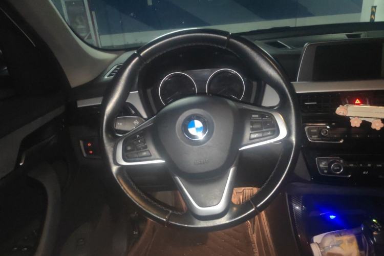 Used BMW X1 2018 sDrive20Li Leading Model Steering Wheel