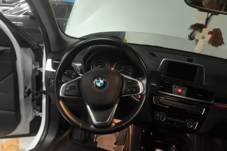 Used BMW X1 2018 sDrive18Li Luxury Model Steering Wheel