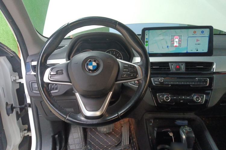 Used BMW X1 2018 sDrive18Li Fashion Model Steering Wheel