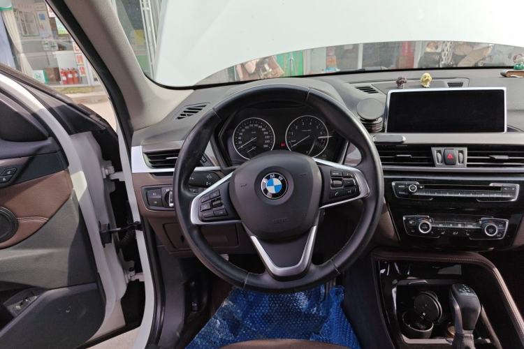 Used BMW X1 2018 xDrive20Li Luxury Model Steering Wheel