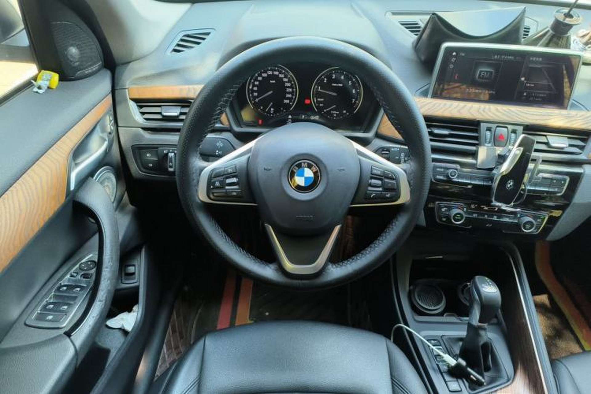Used BMW X1 2018 sDrive20Li Leading Model Steering Wheel