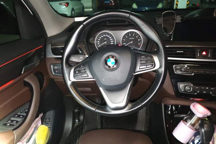 Used BMW X1 2018 xDrive20Li Luxury Model Steering Wheel