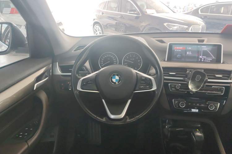 Used BMW X1 2018 sDrive18Li Luxury Model Steering Wheel