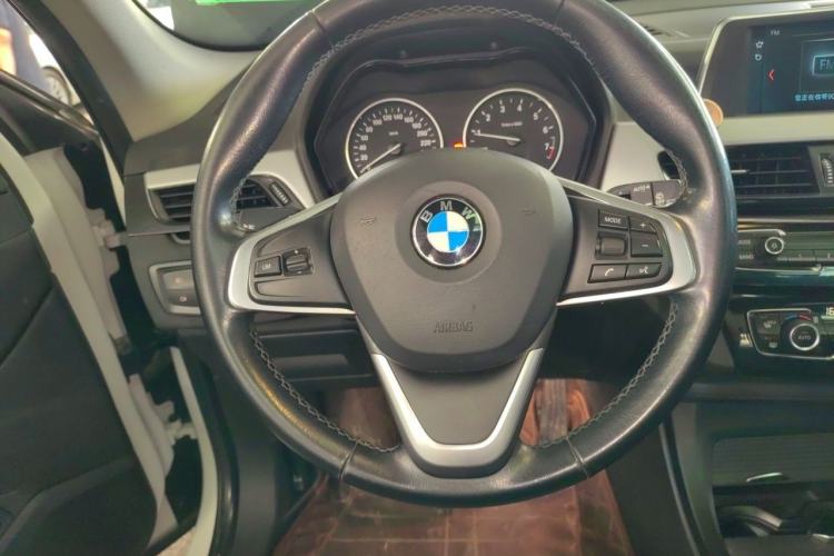 Used BMW X1 2018 sDrive20Li Leading Model Steering Wheel