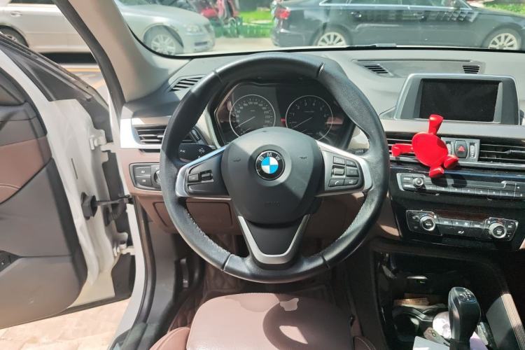 Used BMW X1 2018 sDrive18Li Luxury Model Steering Wheel