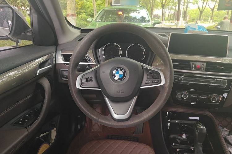 Used BMW X1 2018 sDrive18Li Luxury Model Steering Wheel