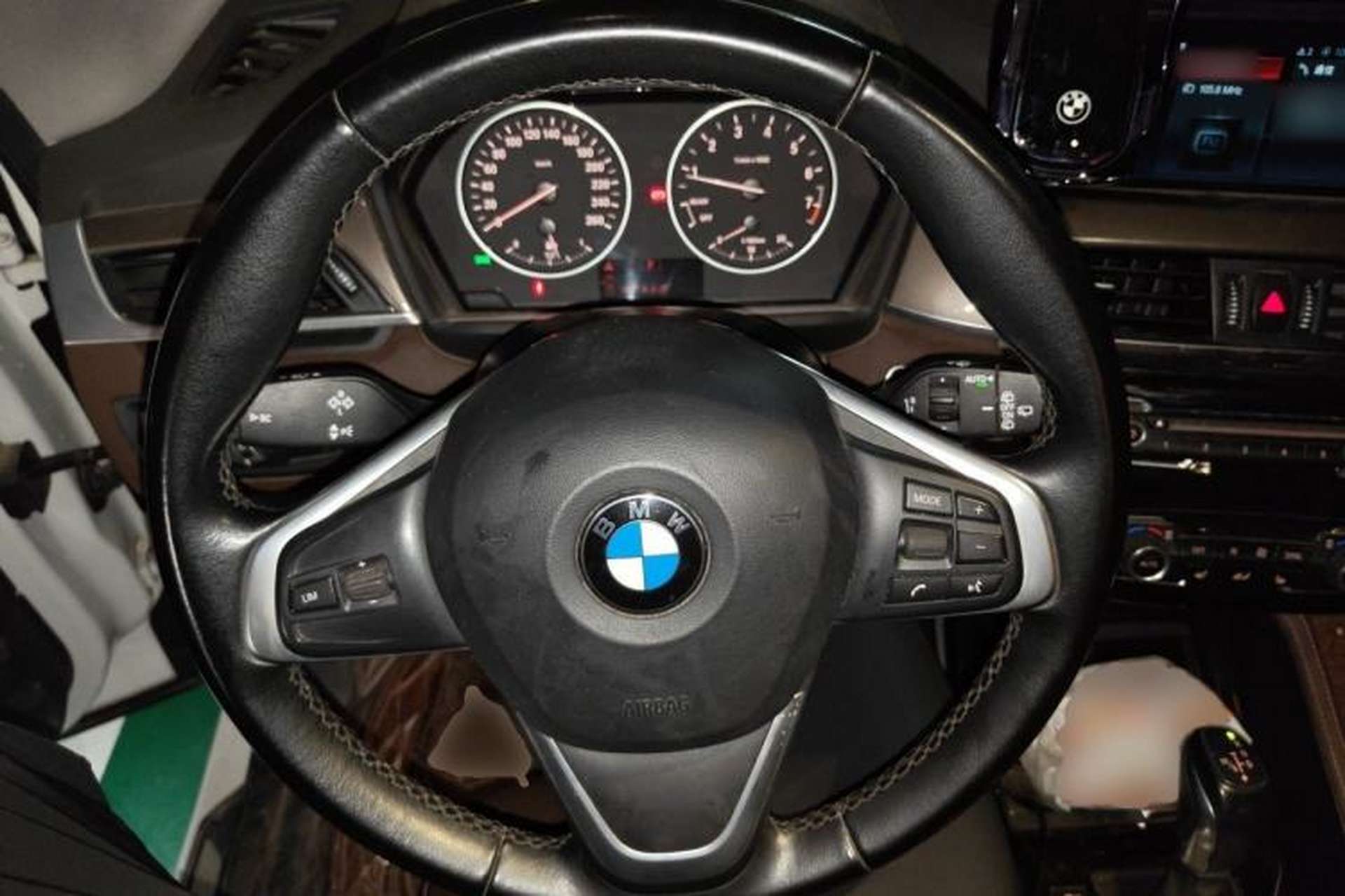 Used BMW X1 2018 xDrive20Li Luxury Edition Steering Wheel