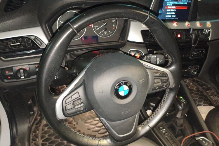 Used BMW X1 2018 sDrive20Li Leading Model Steering Wheel