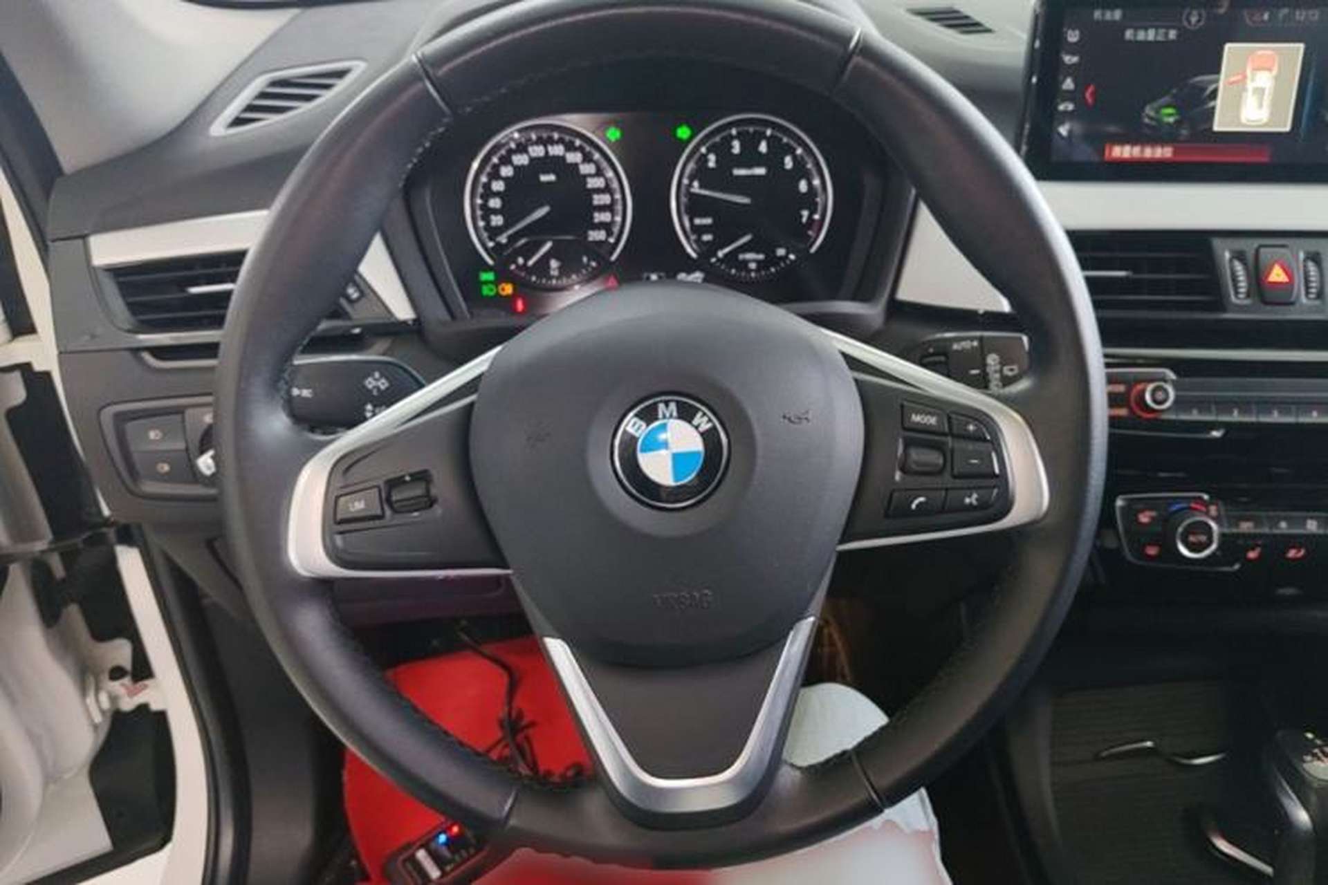 Used BMW X1 2018 sDrive18Li Fashion Model Steering Wheel