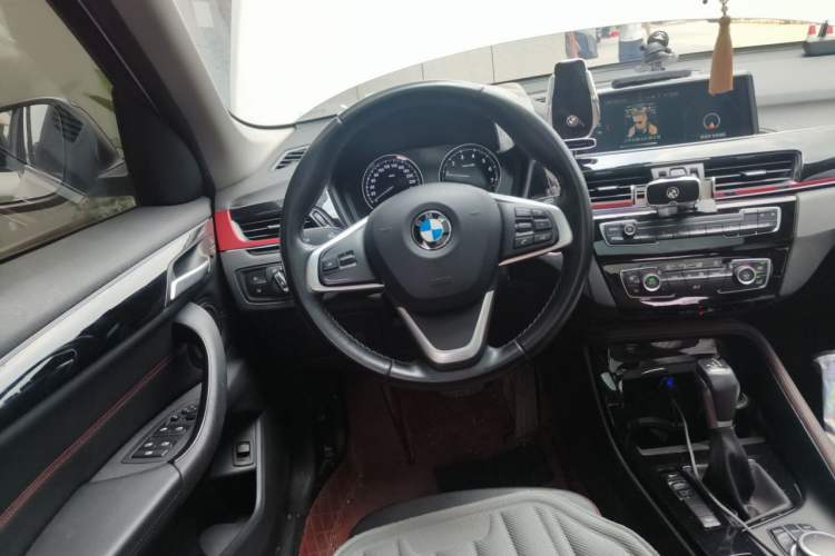 Used BMW X1 2018 xDrive20Li Luxury Edition Steering Wheel