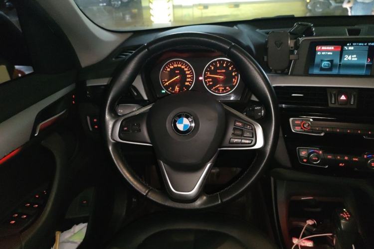Used BMW X1 2018 sDrive20Li Leading Model Steering Wheel