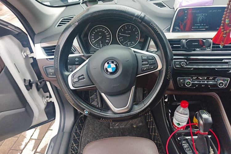 Used BMW X1 2018 xDrive20Li Luxury Edition Steering Wheel