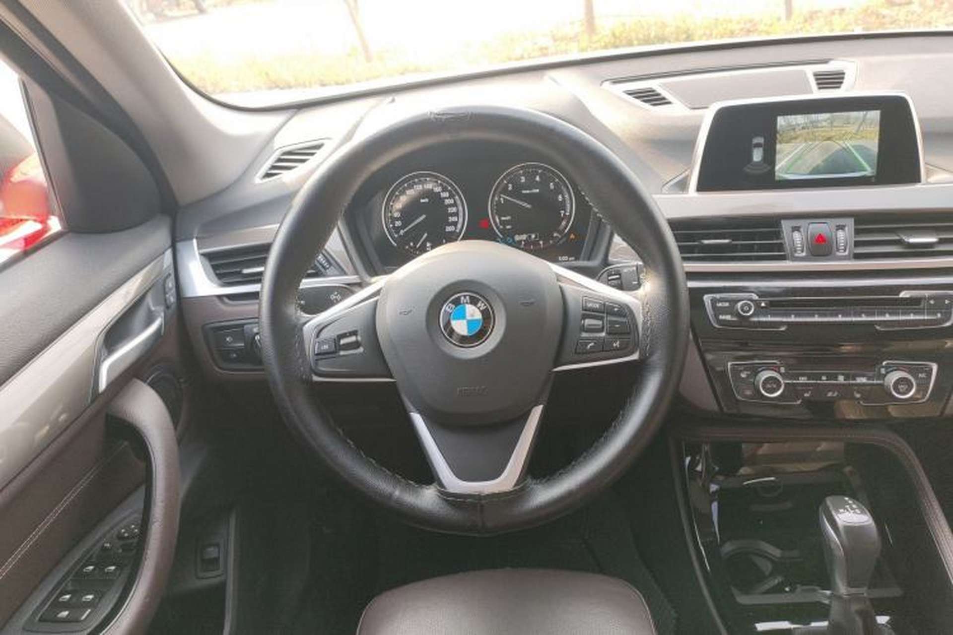 Used BMW X1 2018 xDrive20Li Luxury Edition Steering Wheel