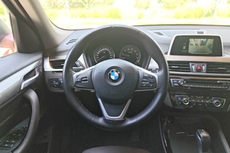 Used BMW X1 2018 xDrive20Li Luxury Edition Steering Wheel