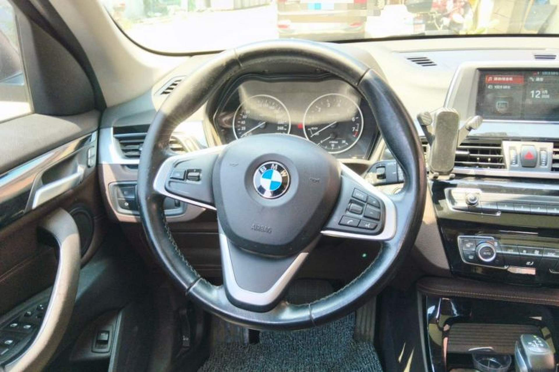 Used BMW X1 2018 sDrive18Li Luxury Model Steering Wheel